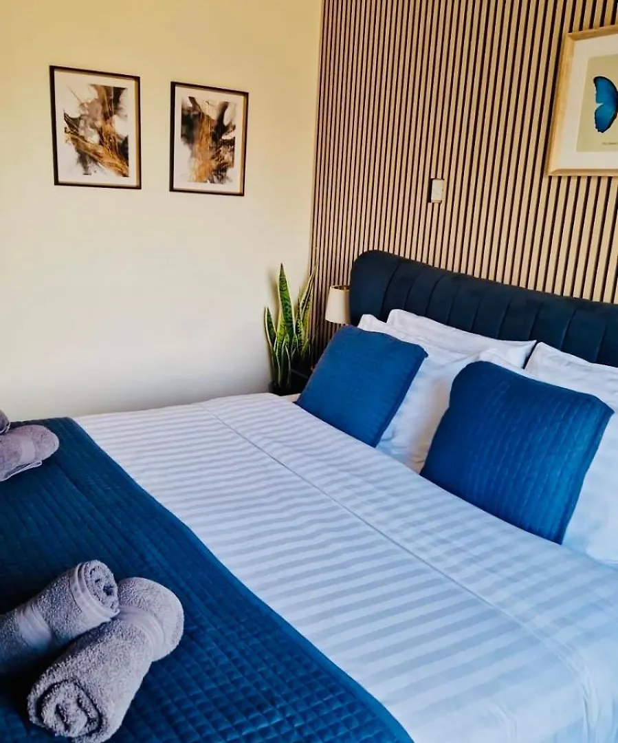 Leeds City Centre Luxury 2 Bed Apartment Sleeps 6 Fantastic Views 0*, Leeds (West Yorkshire) Velká Británie